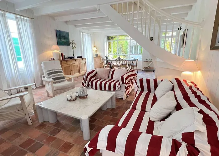 Villa Maison De Village Avec Beaucoup De Charme La Couarde-sur-Mer